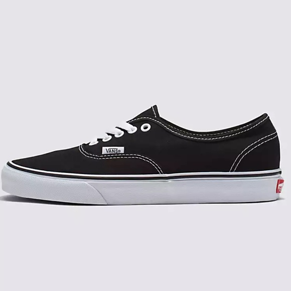 Vans WMNS Authentic Black
VN000EE3BLK
Sneakers - Picture 2 of 16